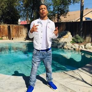 Meet your Posher, Aaron